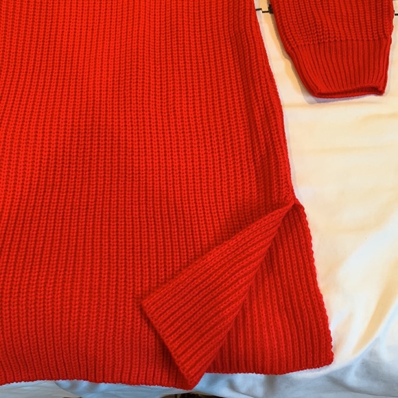 Red woven dress - Picture 2 of 2